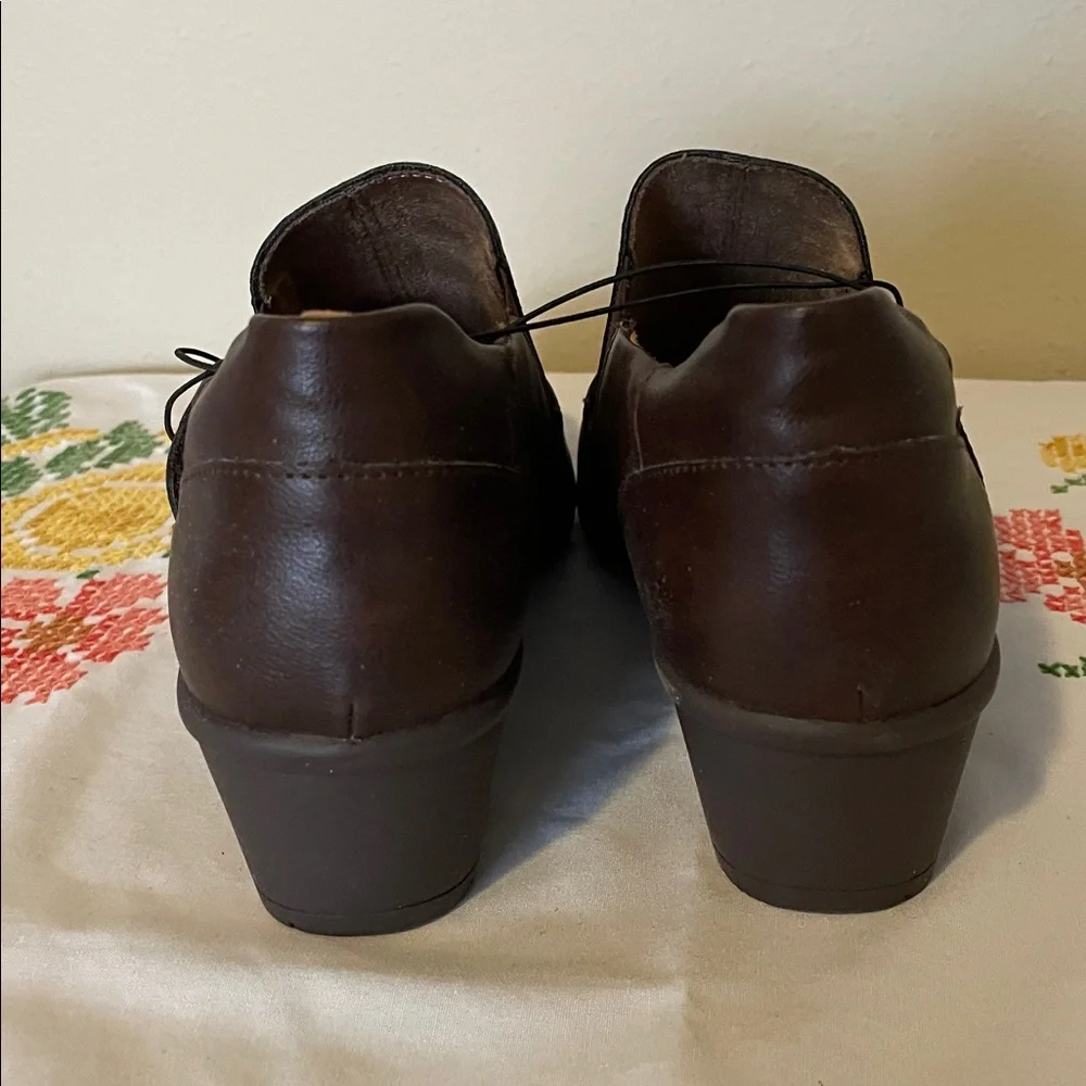 JBU Kyley Adjustable Comfy Insole Flexible Outsole Shoes, Women’s 9M, Brown